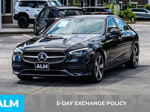 Used 2025 Mercedes-Benz C 300 Sedan image 4
