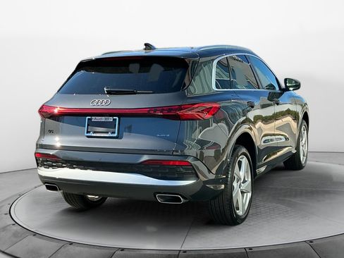 Used 2025 Audi Q5 Premium Plus w/ Premium Plus AWD/4WD image 7