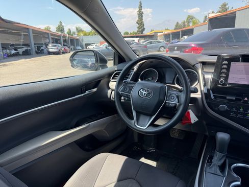 Used 2021 Toyota Camry LE FWD image 19