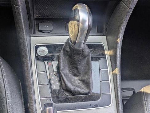 Used 2020 Volkswagen Passat 2.0T SE image 13