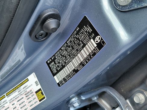 Used 2020 Toyota Corolla LE FWD image 31