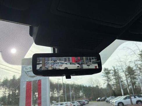 Used 2018 Nissan Armada Platinum w/ Captain Seat Package image 15