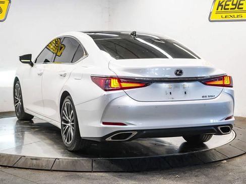Used 2023 Lexus ES 350 w/ Premium Package image 2