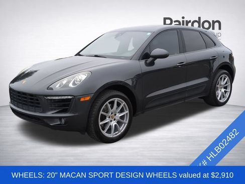 Used 2017 Porsche Macan w/ Premium Package Plus AWD/4WD image 3