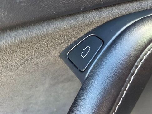 Used 2021 Tesla Model 3 Standard Range Plus image 33