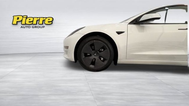 Used 2023 Tesla Model 3 Standard Range RWD image 10