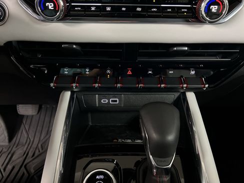 Certified 2024 GMC Canyon AT4X image 70