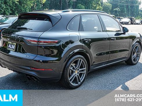 Used 2023 Porsche Cayenne S Platinum w/ Premium Package Plus AWD/4WD image 5