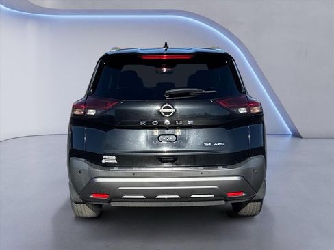 Used 2023 Nissan Rogue SL w/ SL Premium Package image 4