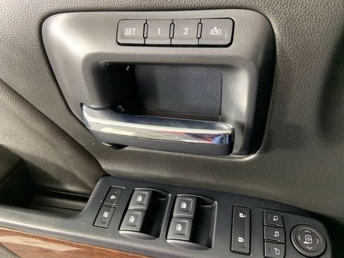 Used 2018 GMC Sierra 1500 SLT AWD/4WD image 25