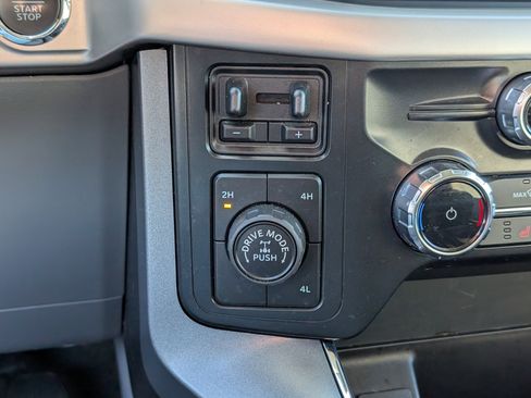 Certified 2022 Ford F150 XLT w/ Equipment Group 302A High image 26