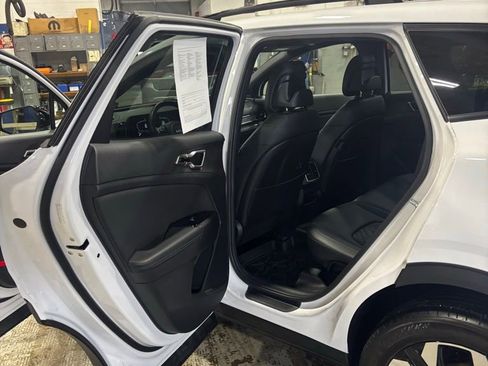 Used 2023 Kia Sportage X-Line w/ X-Line Premium Package image 19