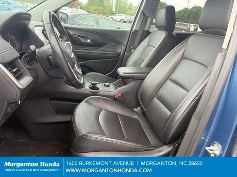 Used 2024 GMC Terrain SLT AWD/4WD image 13