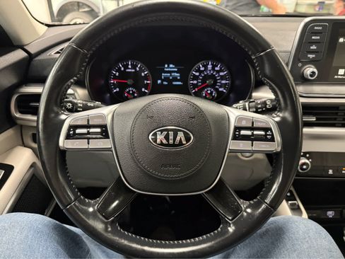 Used 2020 Kia Telluride S AWD/4WD image 11