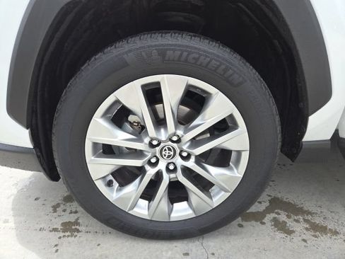 Used 2023 Toyota RAV4 XLE Premium AWD/4WD image 11