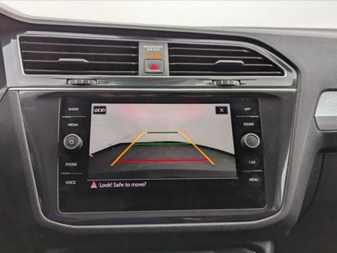 Used 2024 Volkswagen Tiguan S image 28