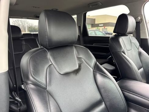 Used 2022 Kia Telluride LX image 24