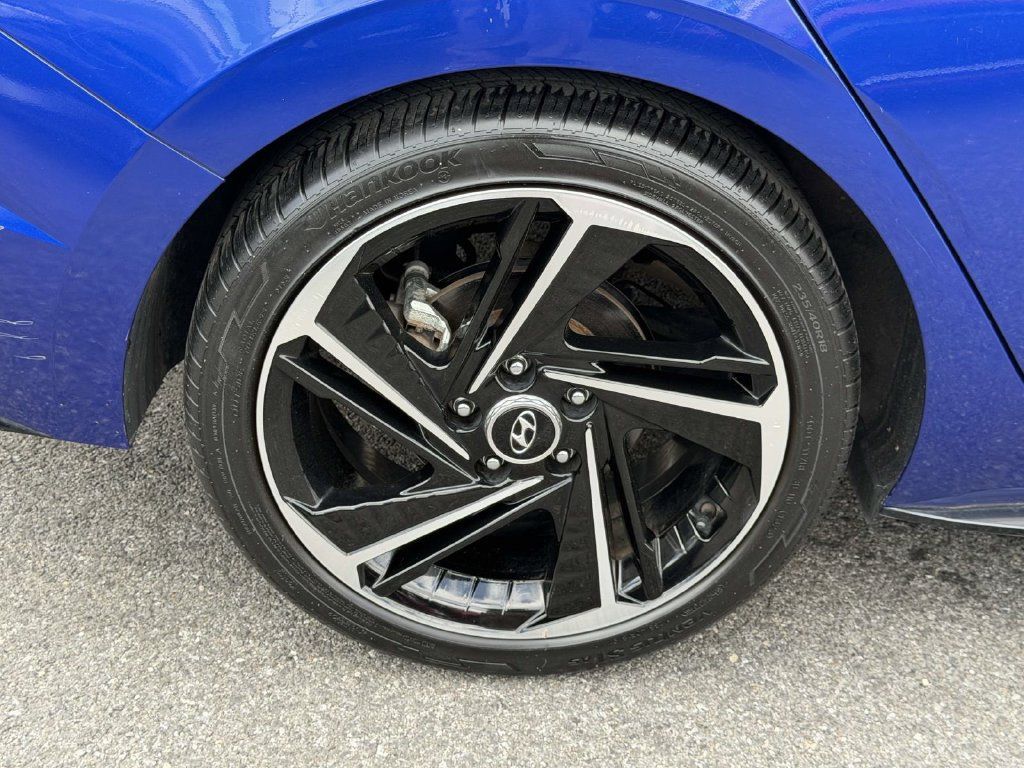 Certified 2023 Hyundai Elantra N Line FWD image 9