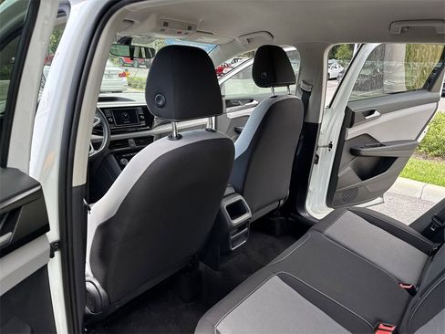 Used 2023 Volkswagen Taos S image 35