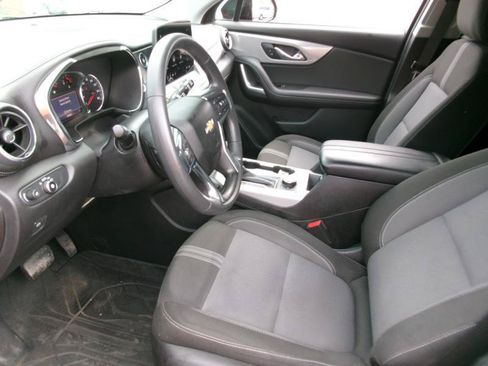 Used 2024 Chevrolet Blazer LT w/ Convenience Package FWD image 13