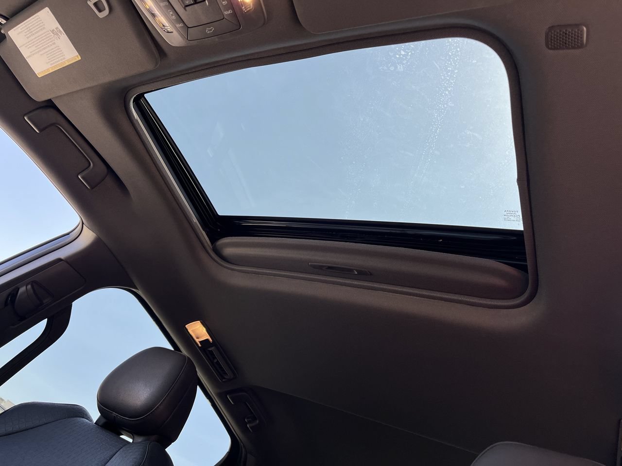 Used 2023 Toyota Sienna XLE Woodland Edition AWD/4WD image 22