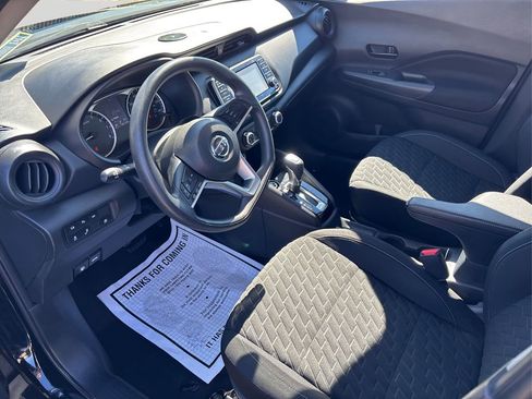Used 2021 Nissan Kicks S image 8