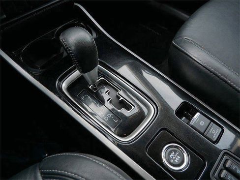 Used 2020 Mitsubishi Outlander SEL image 22