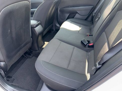 Used 2024 Kia Forte LXS w/ LXS Technology Package FWD image 17