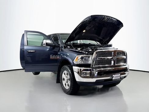 Used 2014 RAM 2500 Laramie w/ Convenience Group AWD/4WD image 18