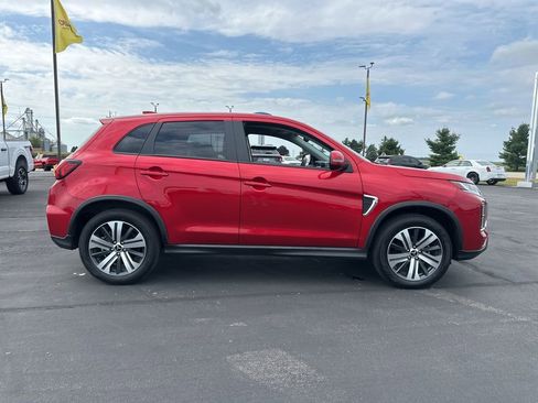 Used 2024 Mitsubishi Outlander Sport SE image 4