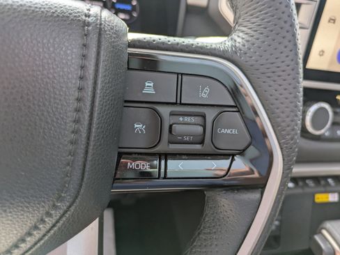 Used 2024 Toyota Tundra Limited image 23