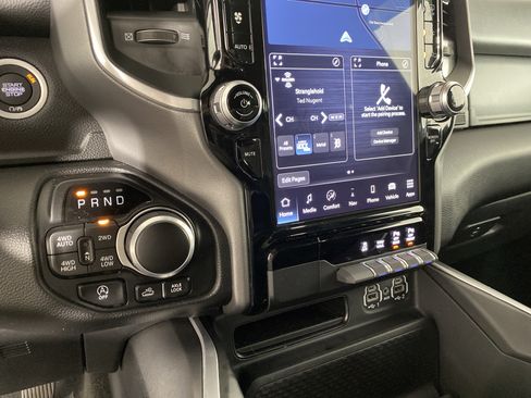 Used 2023 RAM 1500 Big Horn AWD/4WD image 30
