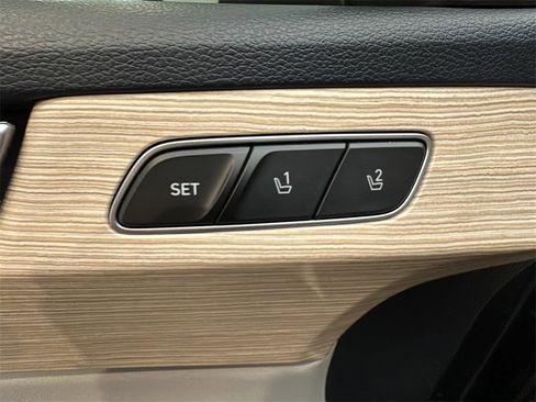 Used 2023 Hyundai Palisade Limited image 11