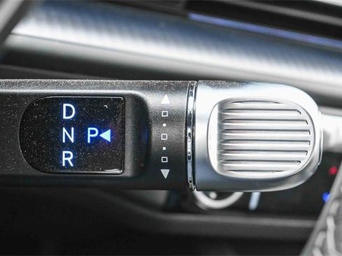 Certified 2025 Hyundai Ioniq 6 SEL image 25