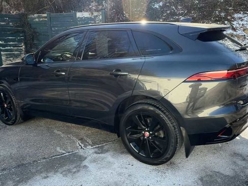 Used 2023 Jaguar F-PACE S image 6