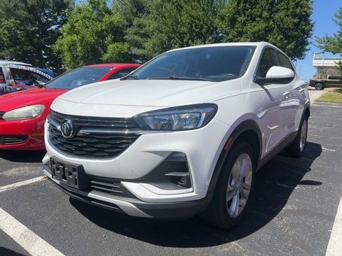 Used 2022 Buick Encore GX Preferred w/ Cold Weather Comfort Package AWD/4WD image 1