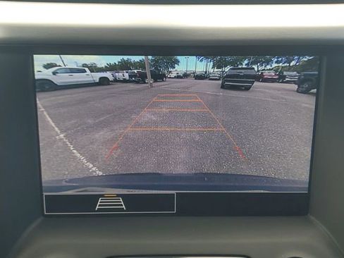 Certified 2023 GMC Acadia SLE w/ Driver Convenience Package image 31