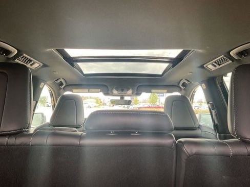 Used 2025 INFINITI QX60 Luxe w/ Black Edition image 23