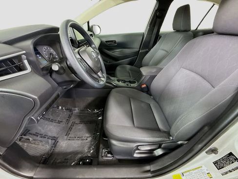 Certified 2024 Toyota Corolla LE image 19