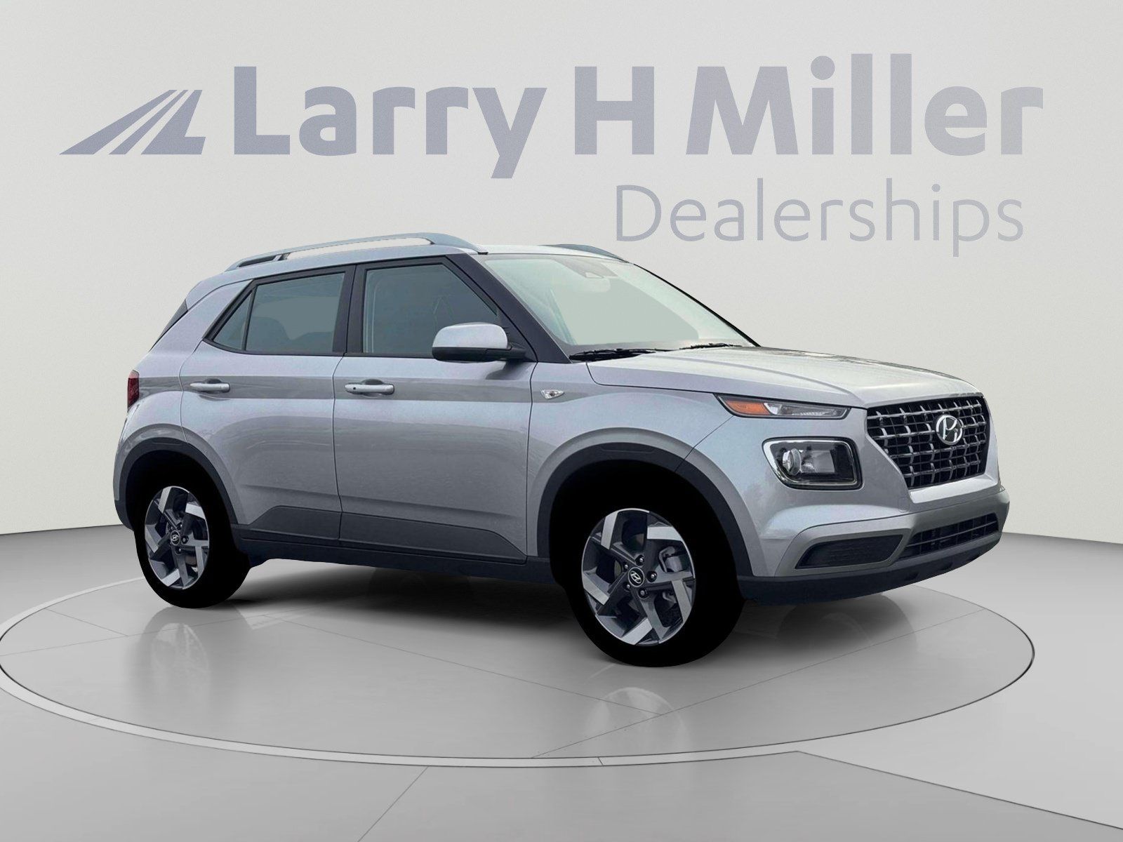 Used 2026 Hyundai Venue SEL FWD image 10