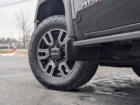 Used 2022 GMC Sierra 2500 AT4 w/ Snow Plow Prep/Camper Package image 7