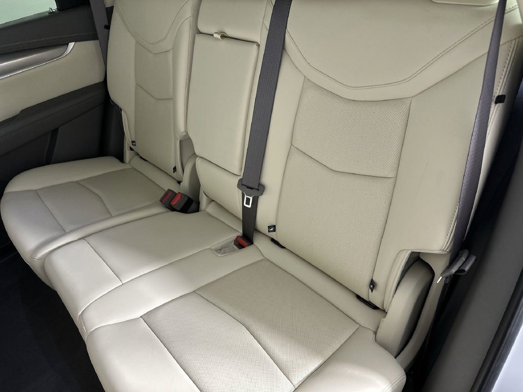 Used 2024 Cadillac XT5 Premium Luxury w/ Technology Package FWD image 29