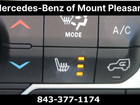 Used 2018 Jeep Wrangler Unlimited Sahara image 39