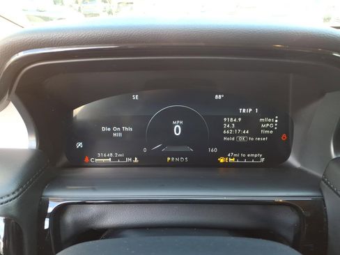 Used 2023 Lincoln Nautilus AWD w/ Premium Package image 16