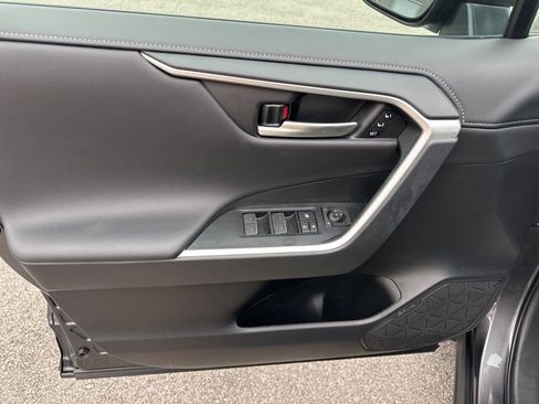 Used 2024 Toyota RAV4 Limited w/ Advanced Technology Package image 11