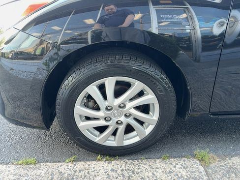 Used 2012 MAZDA MAZDA3 i Touring FWD image 24