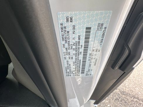 Certified 2023 Ford Transit 350 Medium Roof image 28