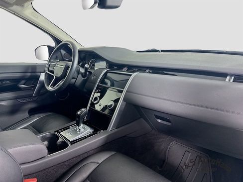 Used 2022 Land Rover Discovery Sport S image 34