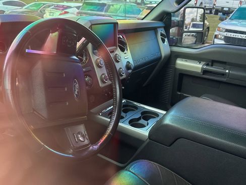 Used 2016 Ford F250 Lariat w/ Chrome Package AWD/4WD image 5