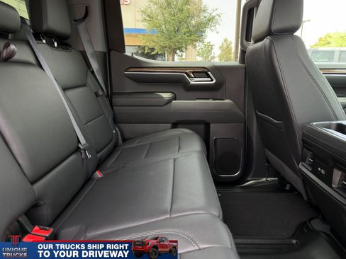 Used 2022 Chevrolet Silverado 1500 RST AWD/4WD image 28